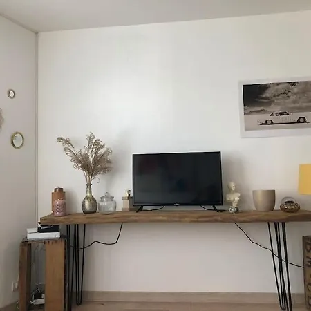 F2 Confort Apartment