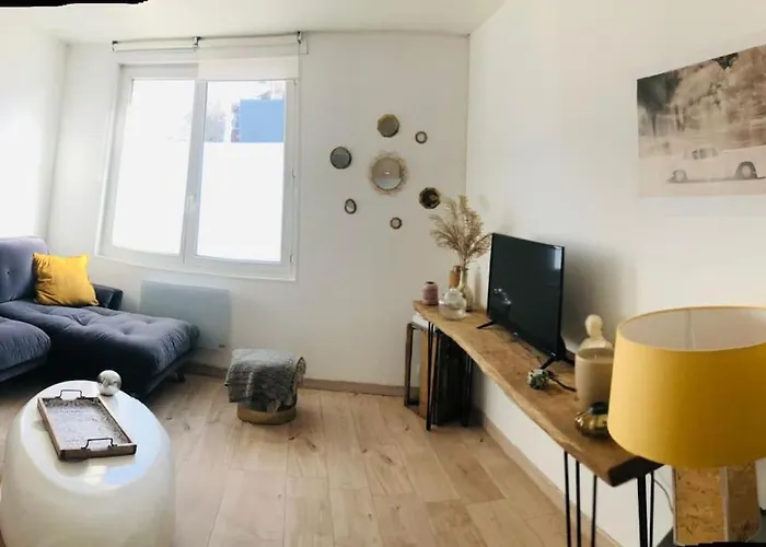 F2 Confort Apartment